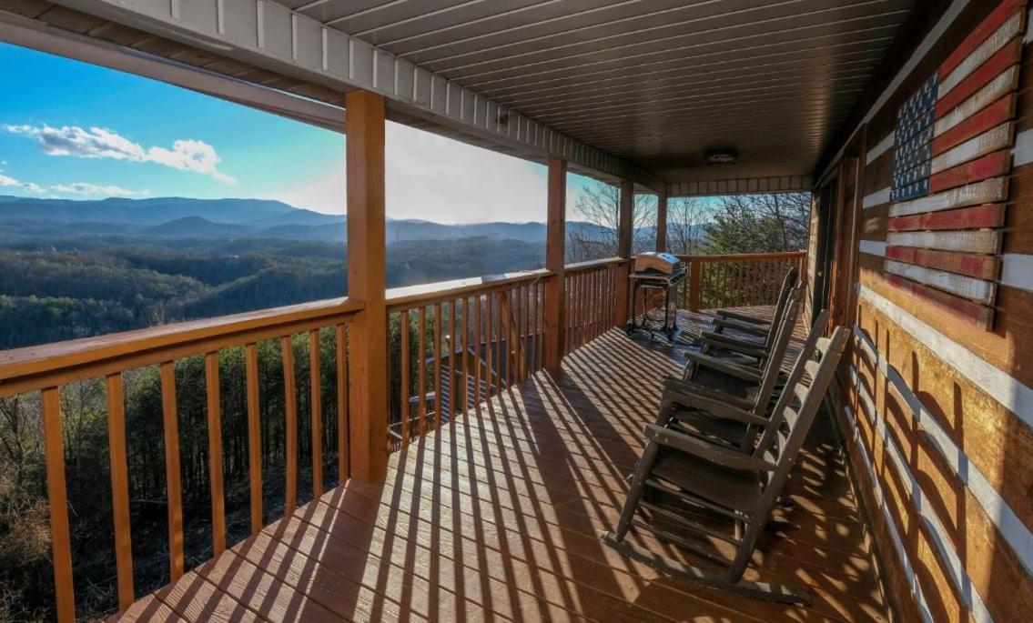 Smoky View With A Twist Villa Pigeon Forge Eksteriør billede